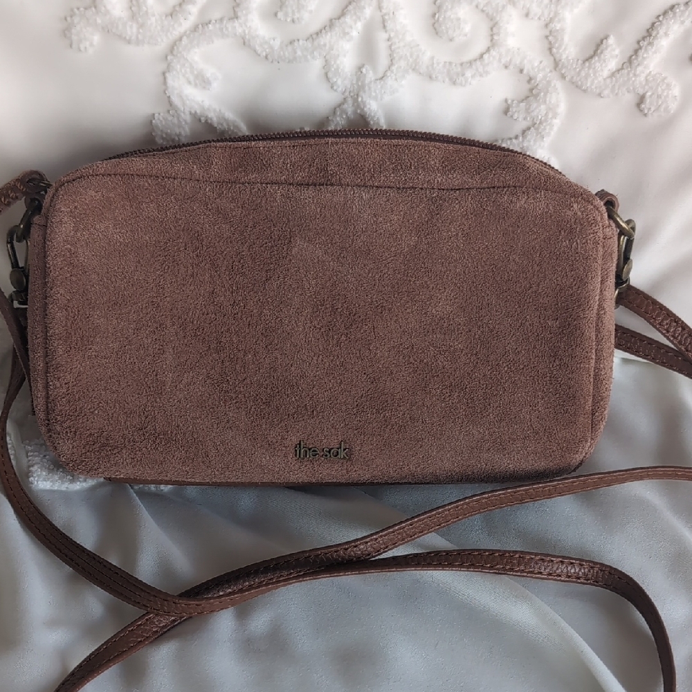 The SAK Cora Smartphone Leather Crossbody /Tobacco Rose NWOT